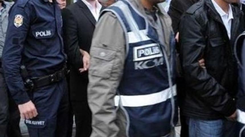 Kızını iyileştireceğim deyip dolandırdı