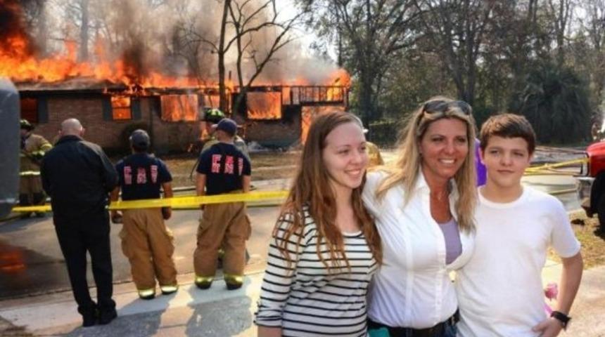 Kızının katilinin evini yaktı