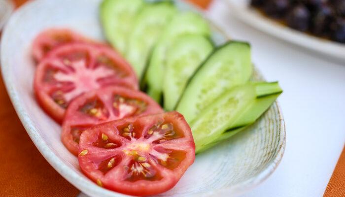 Bu habere çok üzüleceksiniz: Domates ve salatalığı asla birlikte yememelisiniz!