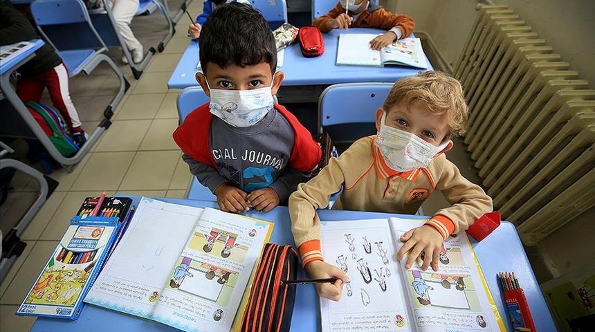 Okullar ne zaman açılacak? 11 Nisan Pazartesi okul var mı? Okullar bu hafta tatil mi?