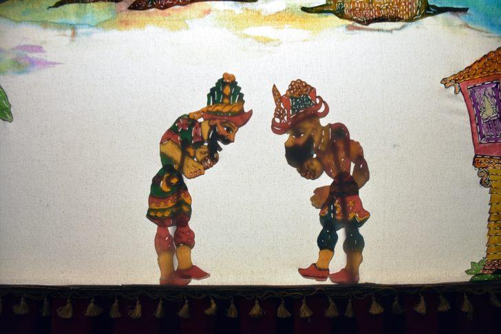 Bursalı hayali, Hacivat ve Karagöz'ün çenesini hareket ettiren yöntem geliştirdi G3