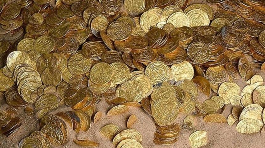 Akdeniz'de 'bin yıllık batık hazine' bulundu