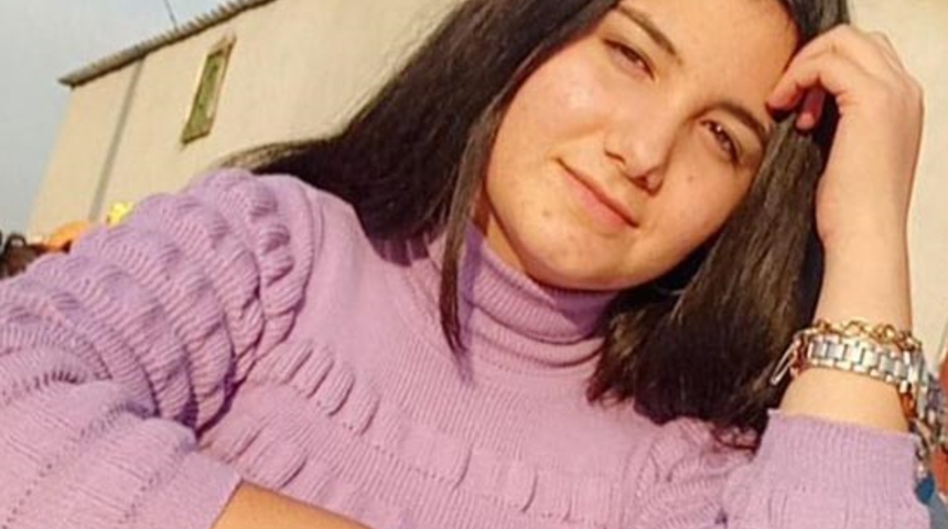 İzmir'deki evinden &ccedil;ıktı, 32 g&uuml;nd&uuml;r iz yok! Liseli Buket sır oldu