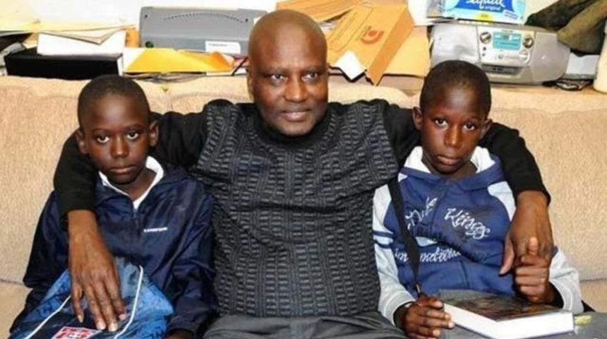 İki kardeşe Ebola dayağı