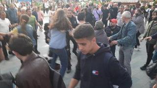 'Ramazan ayında alkol içemezsiniz' kavgası! Ortalık savaş alanına döndü: Gözaltılar var