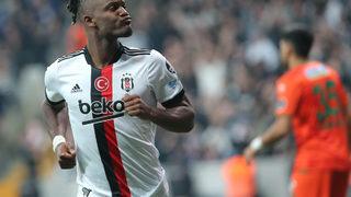 Beşiktaş'a yan bakılmıyor! Batshuayi takımını sırtladı gidiyor...