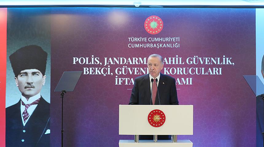 Cumhurbaşkanı Erdoğan'dan polislere: Hiçbirine aldırmayın