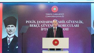 Cumhurbaşkanı Erdoğan'dan polislere: Hiçbirine aldırmayın