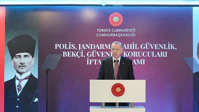 Cumhurbaşkanı Erdoğan'dan polislere: Hiçbirine aldırmayın