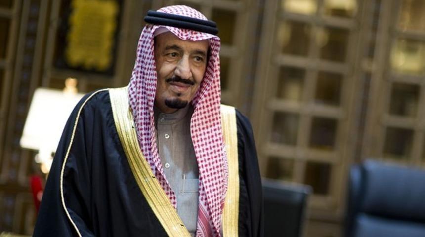 Suudi kralı halkına 28 milyar euro dağıtıyor