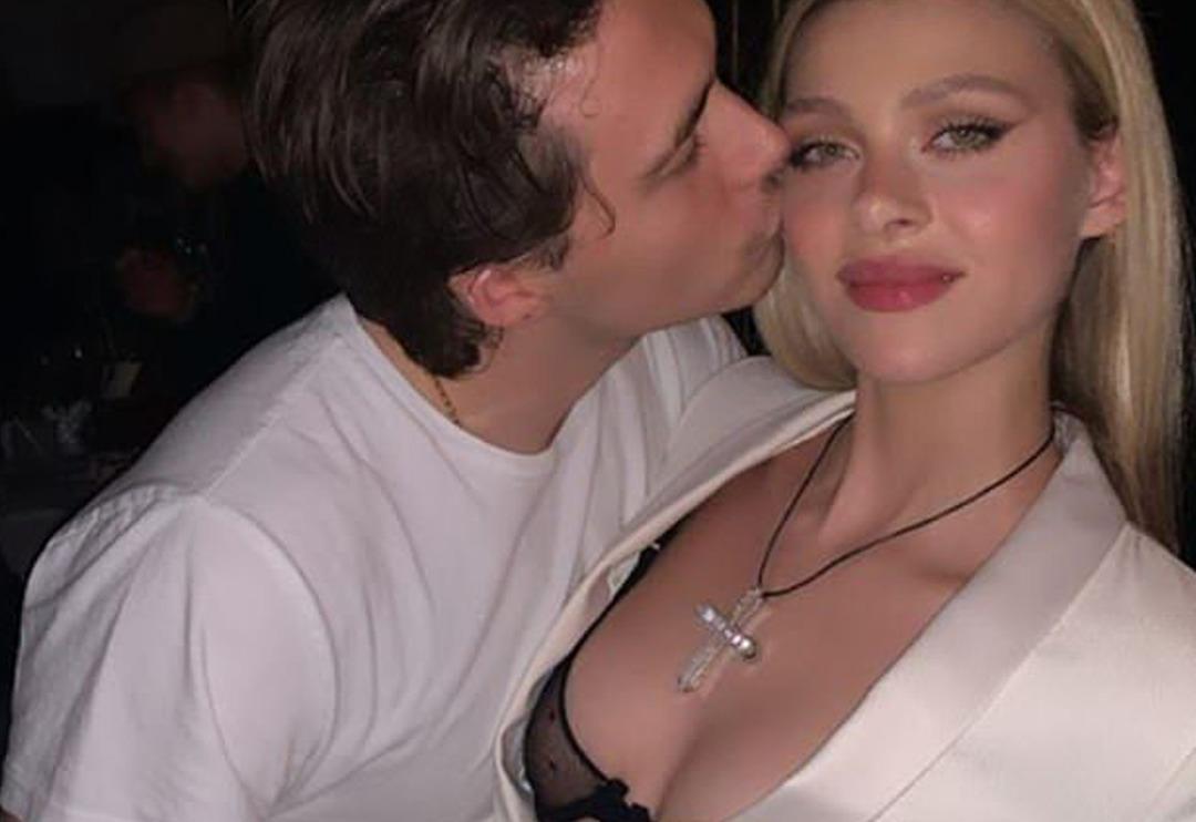 Brooklyn Beckham ve Nicola Anne Peltz evlendi! D&uuml;ğ&uuml;ne &uuml;nl&uuml;ler akın ederken damattan şaşırtan karar