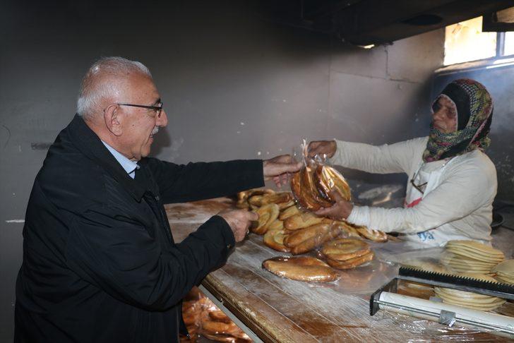 Bayburt'ta tandır ketesi, sahur sofralarını süslüyor G5