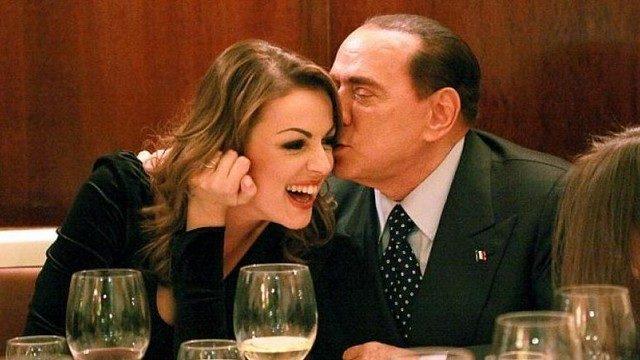 Sevgilisi anlatıyor: 'Berlusconi'yi nasıl elde ettim?'