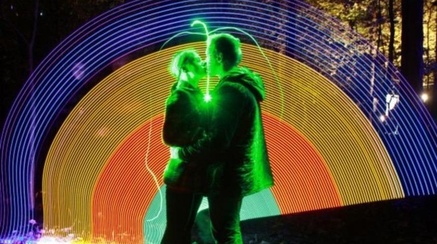 İnsanlar neden &ouml;p&uuml;ş&uuml;r?