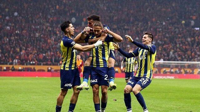 Son dakika: Dünya devi, Fenerbahçeli Crespo'yu Kadıköy'de izledi!