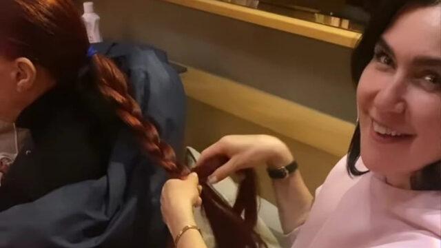 Şevval Sam annesi Leman Sam'ın saçını ördü