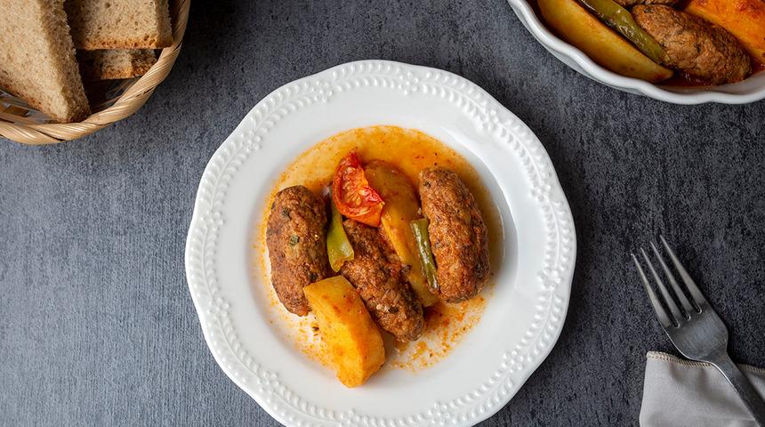 Ramazan’ın 10.gününde İzmir köftesi ile masalarınıza renk gelecek 