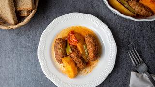 Ramazan’ın 10.gününde İzmir köftesi ile masalarınıza renk gelecek 