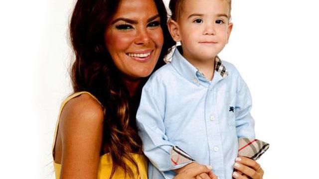 Özlem Yıldız oğlunu paylaştı! Demet Akalın Ay boya bak delireceğim dedi