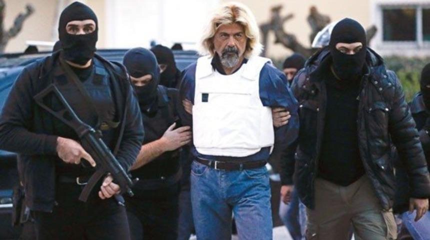 Firari tetikçi yakayı ele verdi