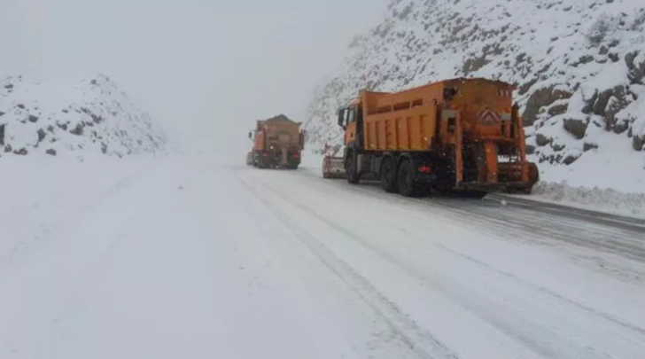 Nisan ayında beklenmedik kar sürprizi! Türkiye’nin dört bir yanı beyaza büründü G1
