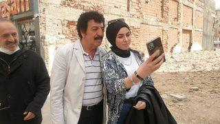 Görenler şoke oldu! 'Müslüm Gürses'i görenler fotoğraf yarışına girdi
