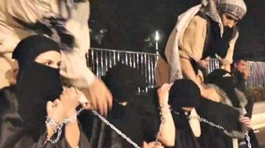 "20 kez bekaret ameliyatı geçirdim"