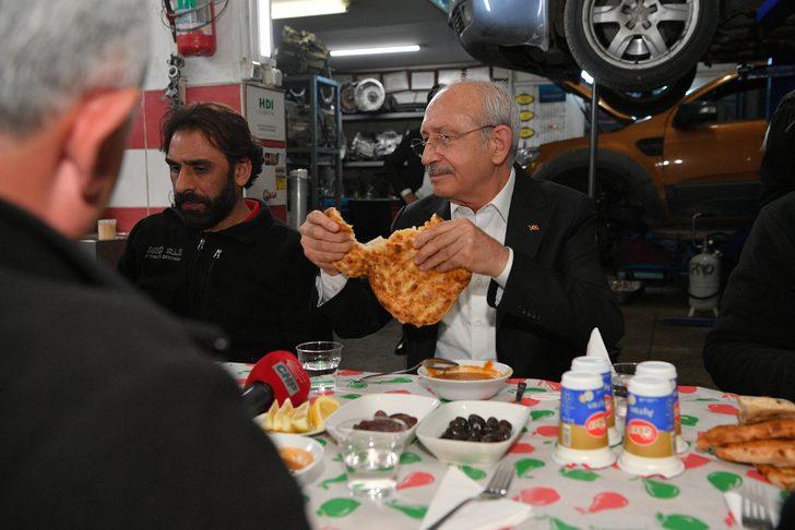 CHP lideri Kemal Kılıçdaroğlu, oto sanayi sitesinde çalışanlarla iftar yaptı