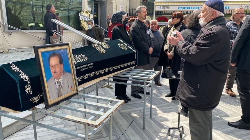 Dün ölüm haberi gelmişti... Ünlü ilahiyatçı Zekeriya Beyaz son yolculuğuna uğurlandı