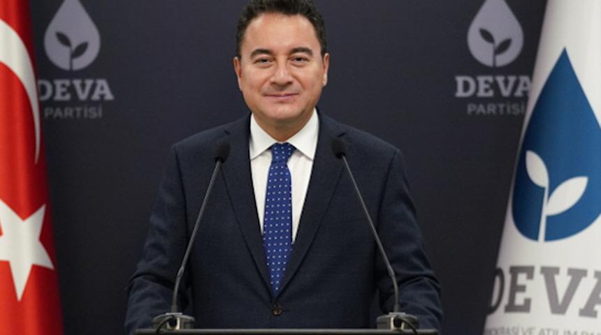 Babacan'dan ODT&Uuml;'l&uuml; &ouml;ğrencilere: Kimseden izin almak zorunda değiliz