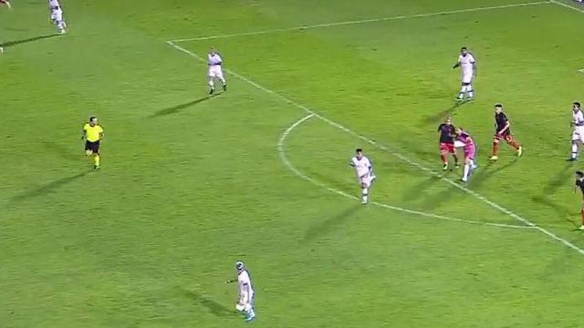 Kalecinin hatası 'yok artık' dedirtti! Yeşil sahalarda ender görülür...