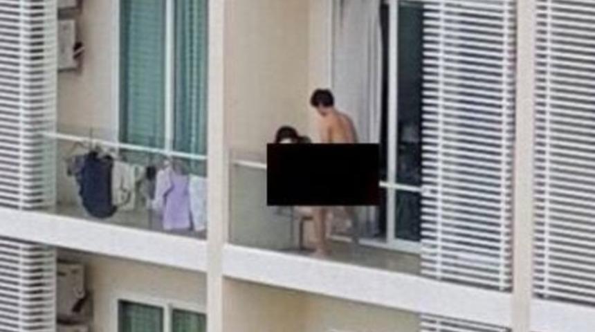 A&ccedil;ık havada sevişmek o b&ouml;lgede moda olmuş