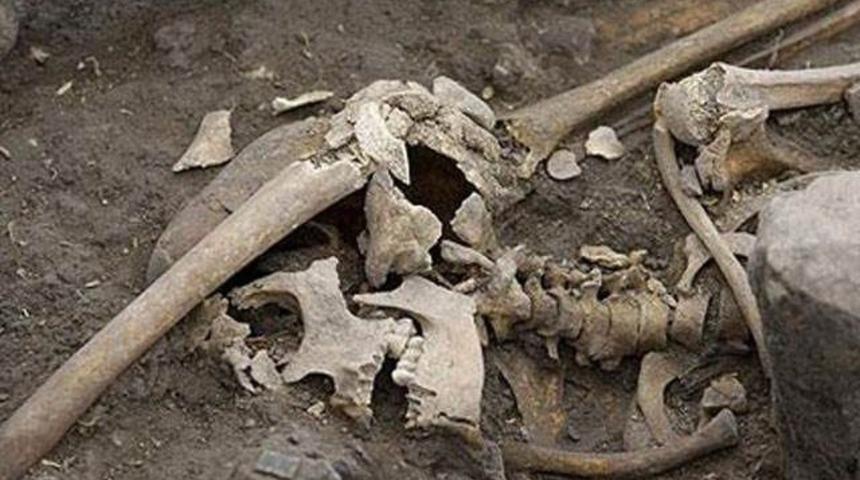 Irak'ta sel sularının altından toplu mezar &ccedil;ıktı