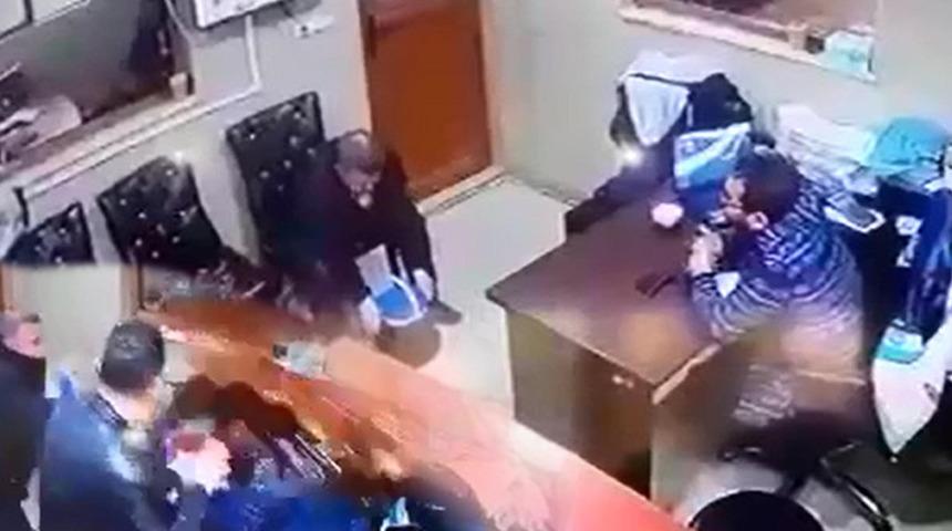 Her şey bir anda oldu, yüzüne asit attı! 'Neden yaptınız' sorusuna bakın ne cevap verdi