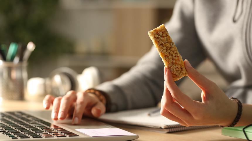 Kilo vereyim derken daha fazla almayın! Göründükleri kadar masum olmayan sinsi yiyecekler