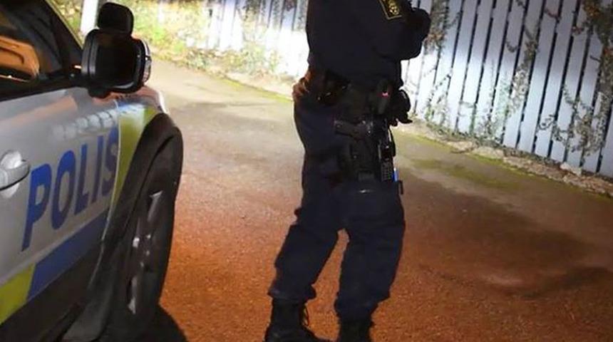 İsveç'te skandal olay! Polis koruması altında Kur'an-ı Kerim yakma provokasyonu