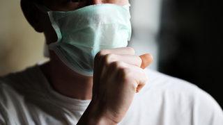 Öksürük nasıl geçer? Sarımsaklı süt ile öksürüğü geçirin