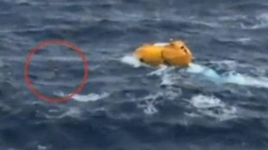 Gemiden düşen yolcuyu başka gemi kurtardı