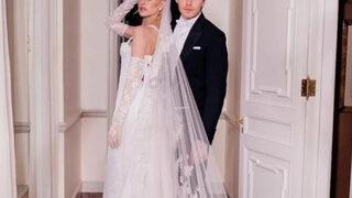 Brooklyn Beckham'ın düğününde Claudia Peltz'in takısı olay oldu! 2.Abdülhamit'e ait olduğu iddiası