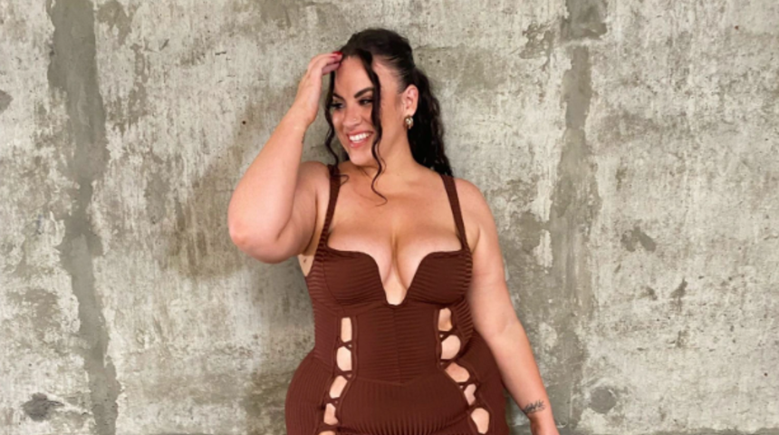 Beden pozitifliğini savunan sosyal medya fenomeni eleştirilere bikinli paylaşımıyla cevap verdi