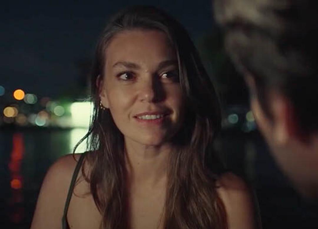 Aslı Enver'in annesini g&ouml;ren inanamadı! 'Anasına bak kızını al'