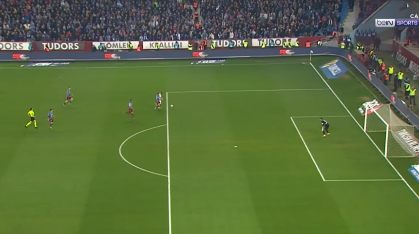 Son dakika: Trabzonspor - Karagümrük maçında tarihi pozisyon! "Fenerbahçe'yi şampiyon yapacak..."