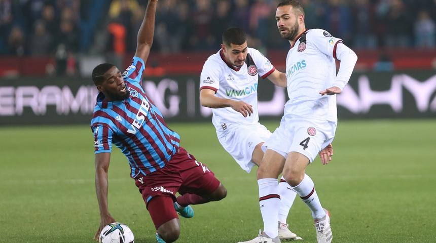 Son dakika: Trabzonspor'da zirve gerginliği! Karagümrük'e takıldı...