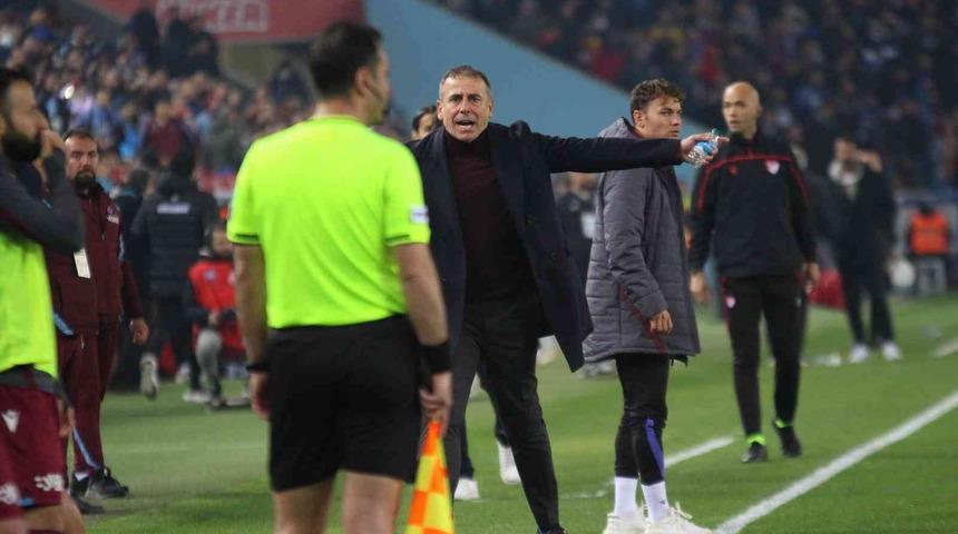 Son dakika: Trabzonspor - Karagümrük maçı sonrasında soyunma odasında olay!