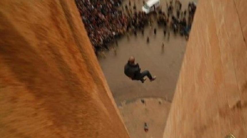 IŞİD eşcinselleri böyle öldürdü