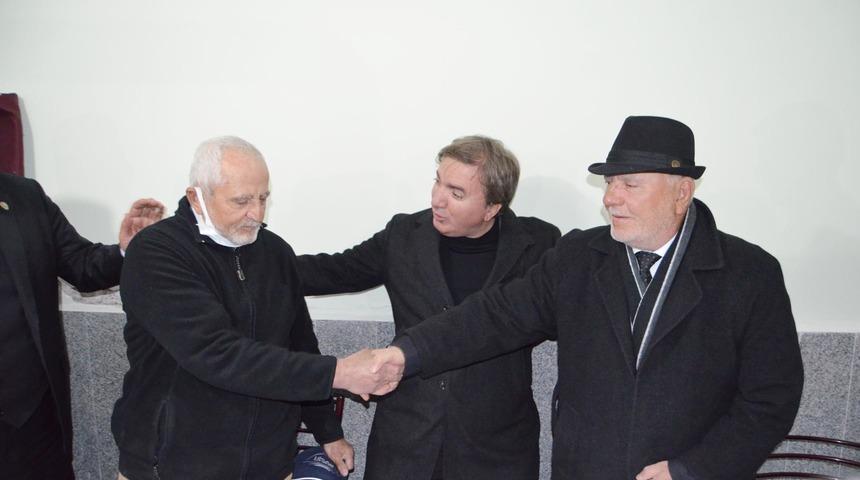 Hollanda'dan gelen "babamla amcamı barıştırın" mektubu, Vali'yi harekete geçirdi! 15 yıllık küslük sona erdi