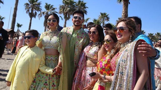 Üç gün üç gece süren masalsı Hint düğünleri salgın sonrası yeniden başladı