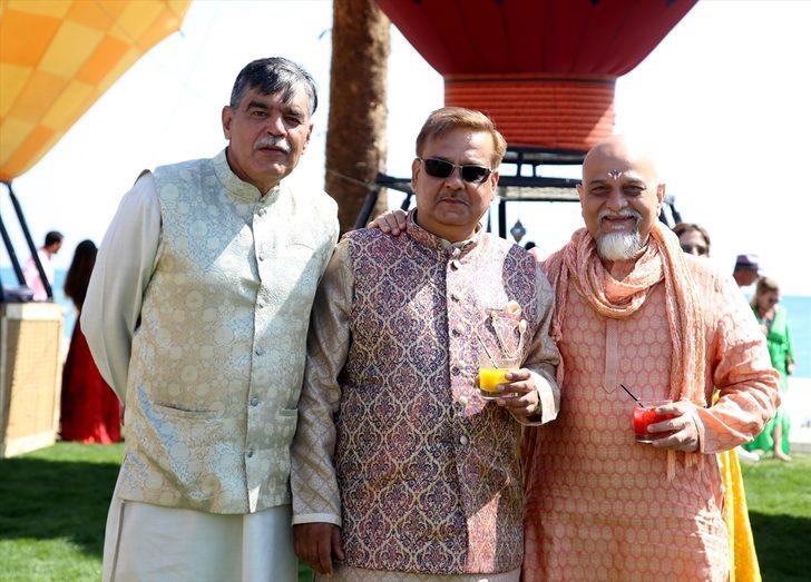 Üç gün üç gece süren "masalsı" Hint düğünleri salgın sonrası yeniden başladı G5