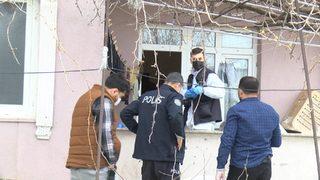 Beylikdüzü’nde şüpheli ölüm! Yalnız yaşayan adamı komşuları kanlar içinde buldu: İçeri girip baktık, gitmiş