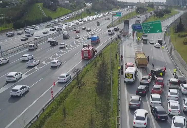 İstanbul'da korkutan kamyon kazası: Yol trafiğe kapatıldı